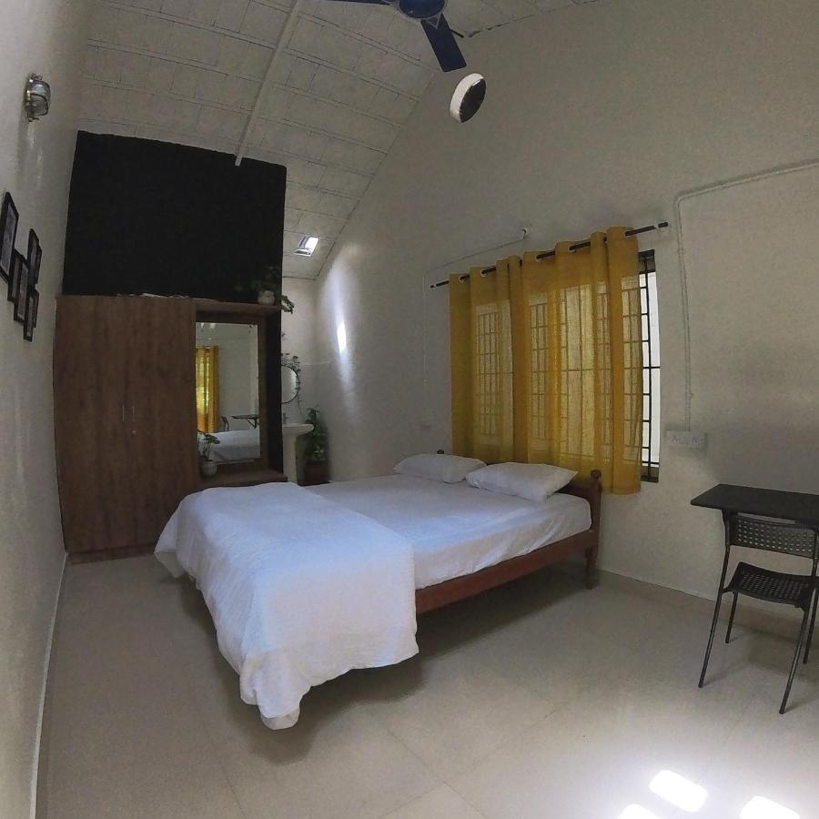 Benomadic Eco Hostel, Madikeri, Coorg Suntikoppa ภายนอก รูปภาพ