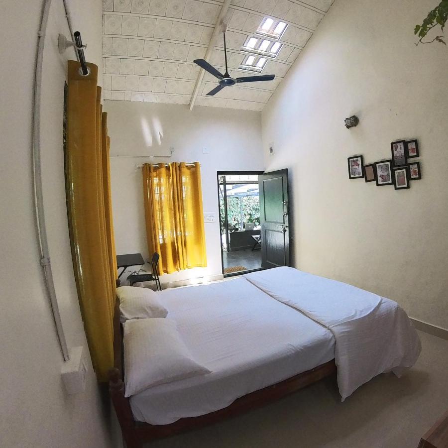 Benomadic Eco Hostel, Madikeri, Coorg Suntikoppa ภายนอก รูปภาพ