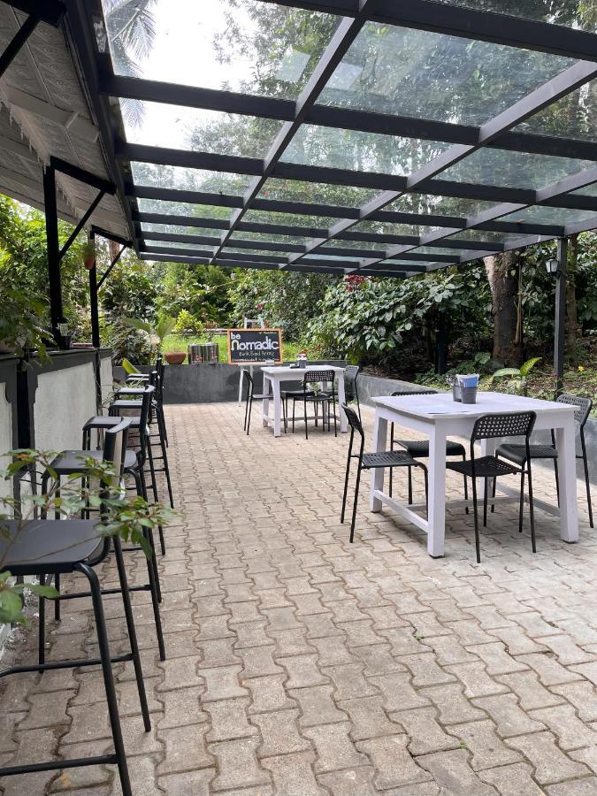Benomadic Eco Hostel, Madikeri, Coorg Suntikoppa ภายนอก รูปภาพ